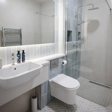 The Old Schoolhouse River View *