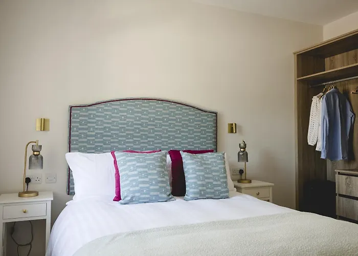 The Old Schoolhouse River View * Donegal Town