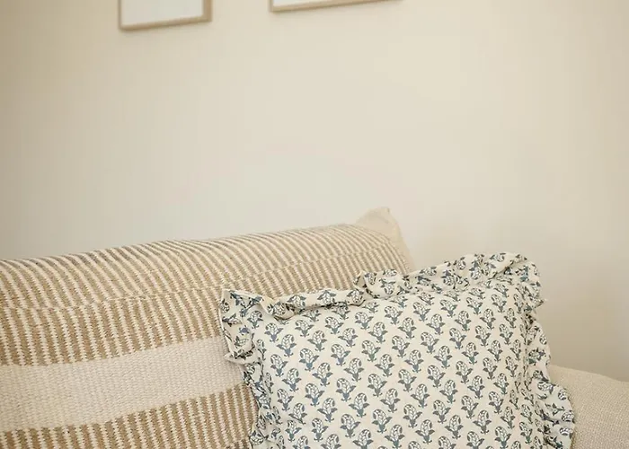 The Old Schoolhouse River View Appartamento Donegal Town