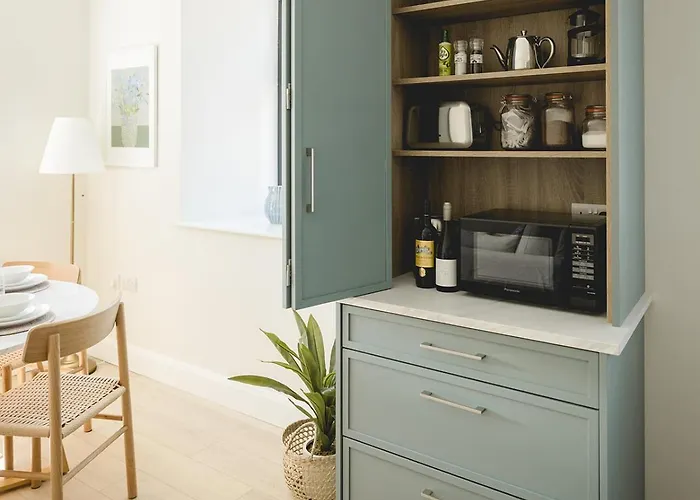 The Old Schoolhouse River View Апартаменты Донегол