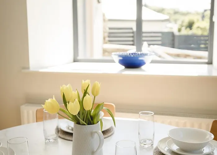 The Old Schoolhouse River View *